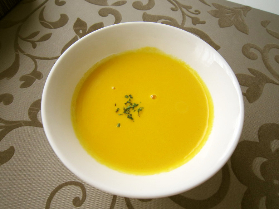 スープメーカー ニンジンとコリアンダーのスープ レシピ