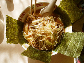 仙台ピリ辛ねぎみそラーメン風