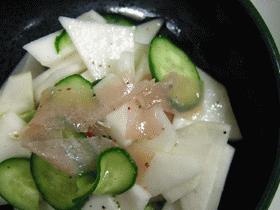 野菜をおいしく:かぶと生ハムのサラダ