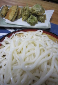流水麺で天ぷらうどん