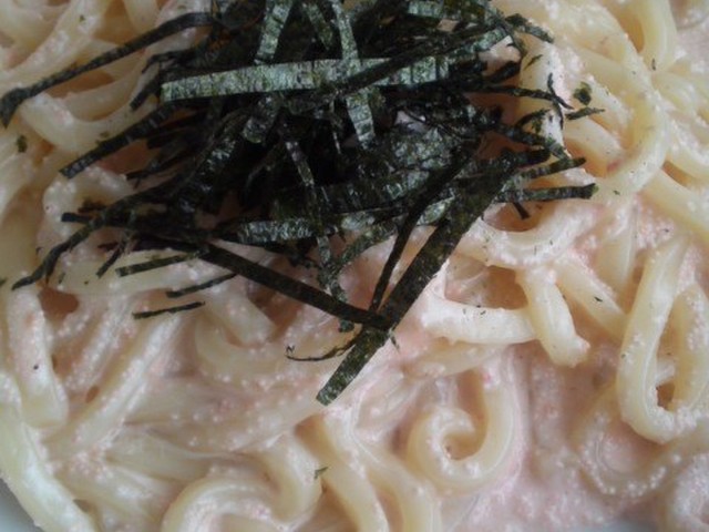 箸で食べる クリームたらこうどん レシピ 作り方 By 人間と犬猫のお母さん クックパッド 簡単おいしいみんなのレシピが371万品