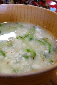 とろとろ豆腐ときゅうりの中華スープ