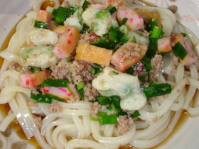 味付けは麺つゆと梅だけ!夏なつかしうどん