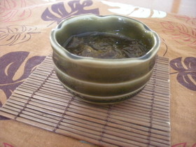 生もずくで…自家製タレでもずく酢
