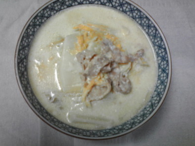 白菜と牛小間肉のスープの写真