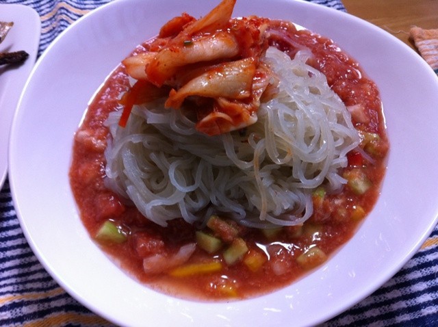 ガスパチョdeピリ辛キムチ冷麺の画像