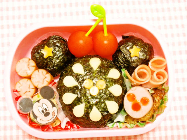 簡単 ミッキーの花火 キャラ弁 レシピ 作り方 By ドナルドスケリントン クックパッド