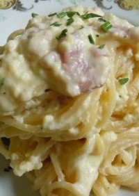 カルボナーラ風　チーズと卵のスパゲッティ