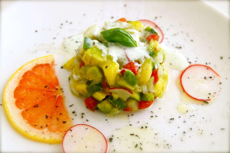 果物と野菜のタルタル 暑いイタリアから レシピ 作り方 By Tavoladik クックパッド