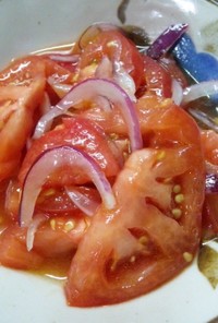 トマト消費！完熟トマトと紫玉ねぎのマリネ