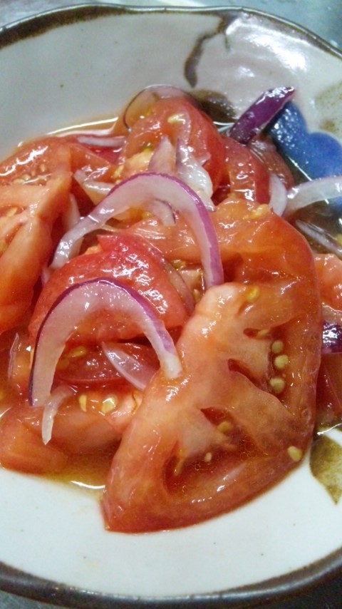 トマト消費！完熟トマトと紫玉ねぎのマリネの画像