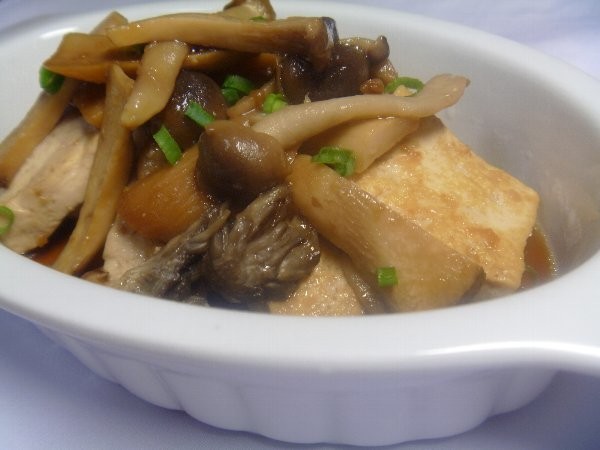 マクロビダイエット豆腐とキノコすき焼き風の画像