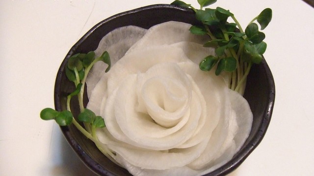 おもてなしに 大根の花びらサラダ レシピ 作り方 By まこちん クックパッド おもてなしに 大根の花びらサラダ レシピ 作り方 By まこちん クックパッド