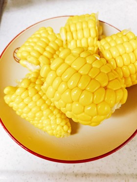 水コップ一杯3分トウモロコシ完璧なゆで方