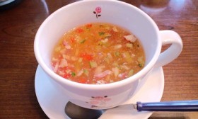 冷たいジュレスープ
