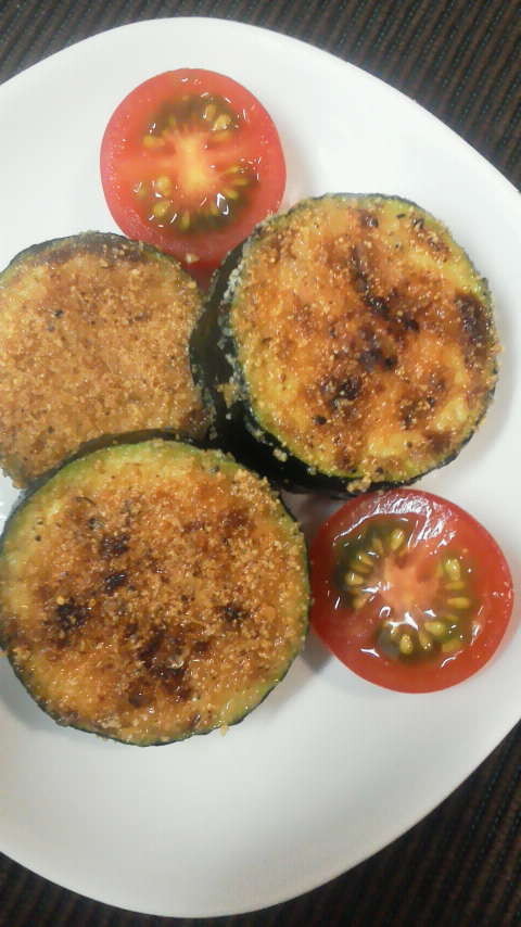 エアフライヤー パルメザン ズッキーニ チップスのレシピ