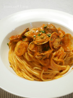あさりのトマトクリームパスタ