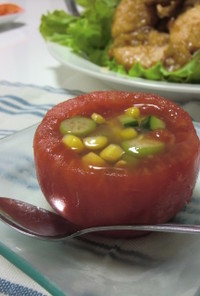 完熟トマトと夏野菜の冷たいジュレサラダ