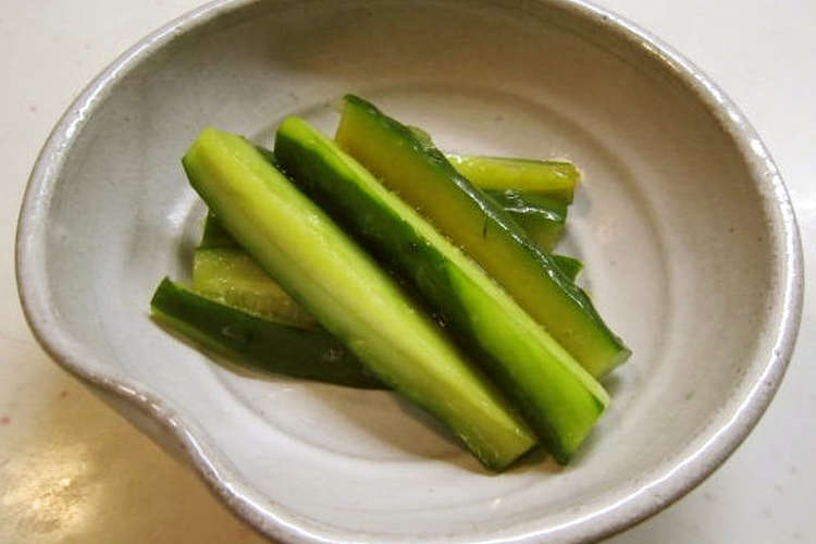 きゅうり めんつゆ オイスターソース漬け レシピ 作り方 By Michipapa クックパッド 簡単おいしいみんなのレシピが372万品