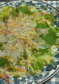 一皿で簡単便利！白身魚の中国風刺身サラダ