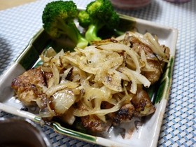 調味料は1つ!たまねぎで豚ロースステーキ