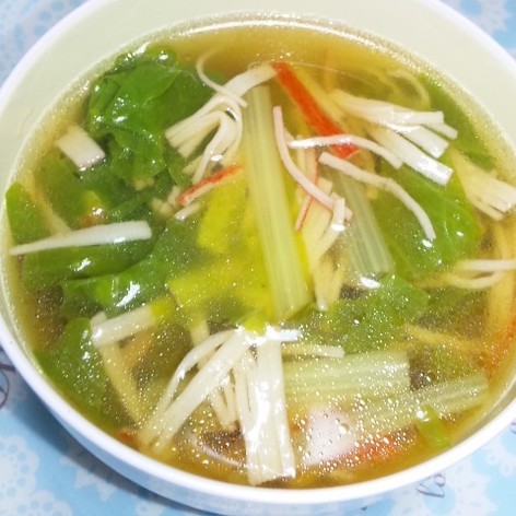 べか菜の中華風かにかまスープ