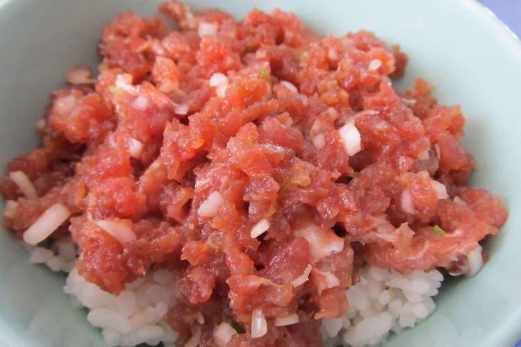 簡単 まぐろたたき丼 レシピ 作り方 By じゅんさる クックパッド 簡単おいしいみんなのレシピが352万品