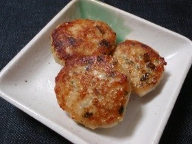 鶏挽き肉の味噌つくね焼き