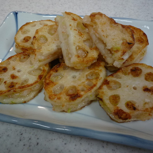 海老のたたきのレンコンはさみ焼き レシピ 作り方 By Yummysunny クックパッド 簡単おいしいみんなのレシピが361万品