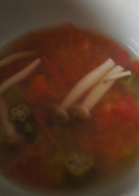 トマトとオクラのスープ