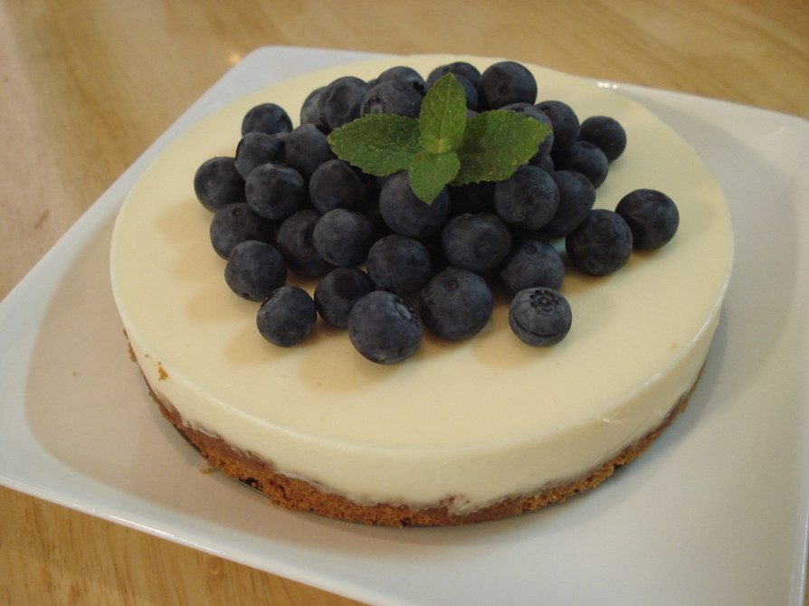 簡単ブルーベリーのレアチーズケーキの画像