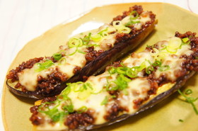 なすの肉みそチーズ焼♪