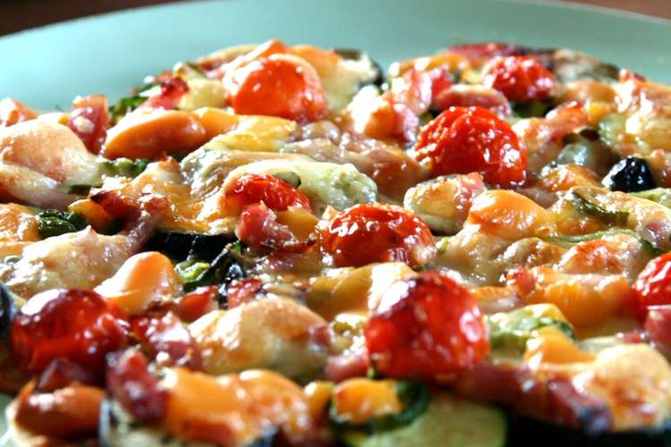 子供と一緒に餃子の皮で夏野菜ピザ レシピ 作り方 By Noamanma クックパッド 簡単おいしいみんなのレシピが376万品