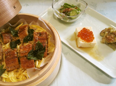 簡単なうなぎの蒸し寿司の写真