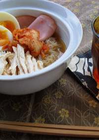 ゆで鶏の韓国冷麺