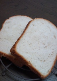栗渋皮煮のシロップ再利用☆栗風味食パン