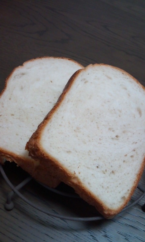 栗渋皮煮のシロップ再利用☆栗風味食パンの画像
