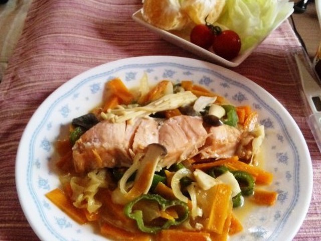 電子レンジで鮭のちゃんちゃん焼き レシピ 作り方 By ひぃとん クックパッド 簡単おいしいみんなのレシピが361万品