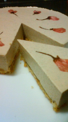 桜のレアチーズケーキの画像