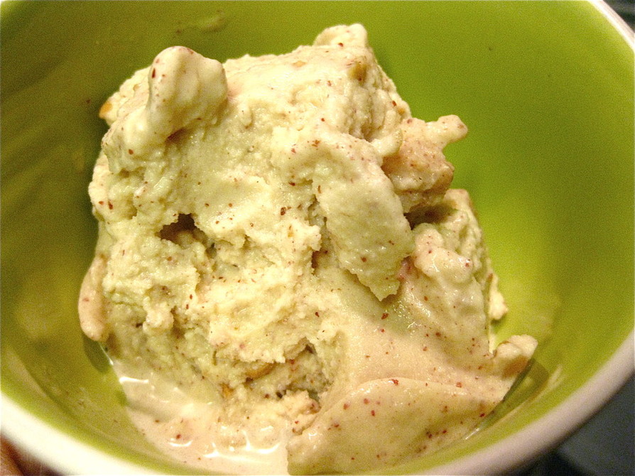 豆乳とピーナッツバターのアイスクリームの画像