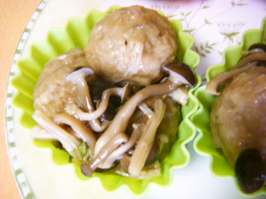鶏団子の中華煮（キノコあんかけ）の画像