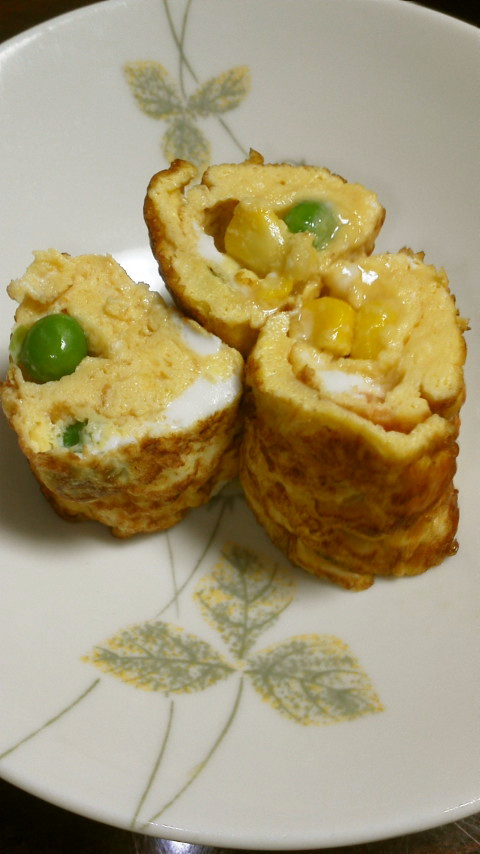 お弁当に✿ミックスベジタブルで卵焼き✿の画像