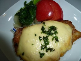 豚肉のレバーペーストチーズ焼き