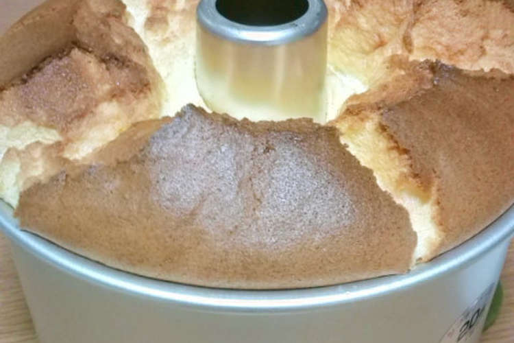 ノンオイルでふわふわシフォンケーキ レシピ 作り方 By かめみママ クックパッド 簡単おいしいみんなのレシピが350万品