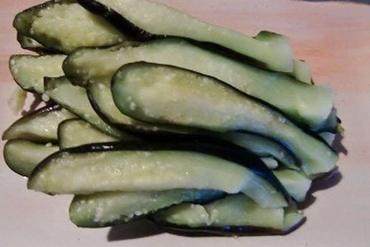 すぐ食べられる 茄子のもみもみづけ レシピ 作り方 By 小世界 クックパッド 簡単おいしいみんなのレシピが353万品