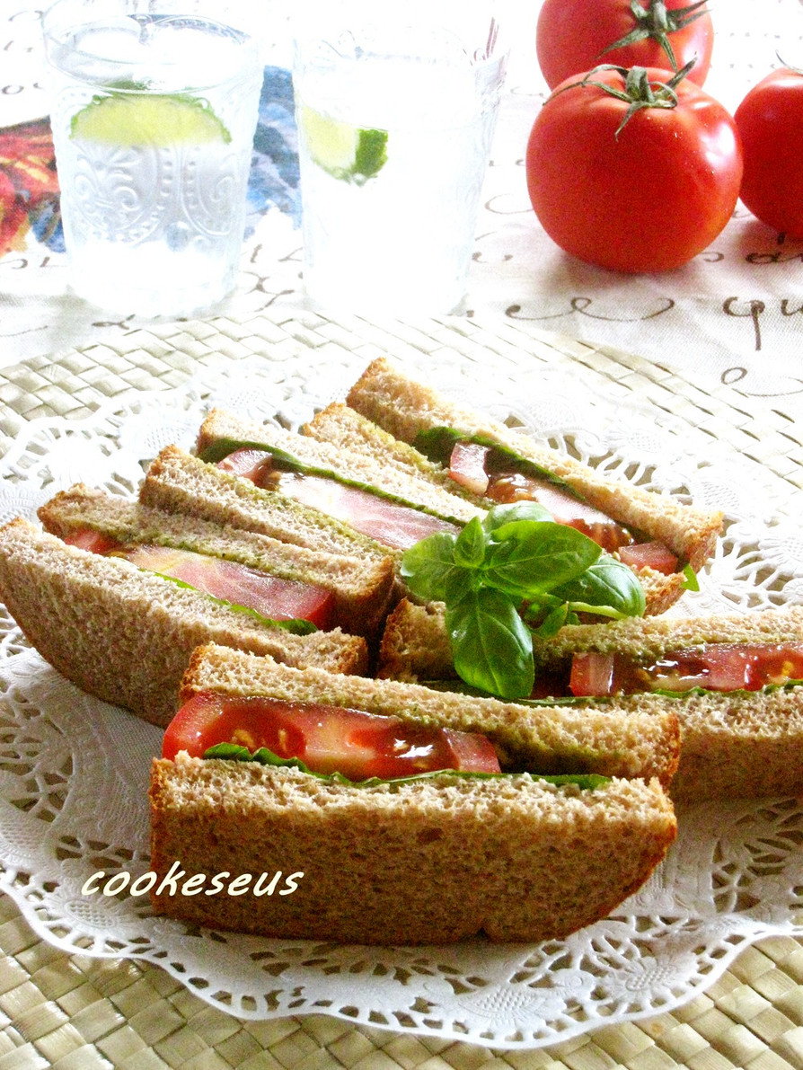 バジル・バジルトマトサンドイッチ by クッキーシアス 【クックパッド】 簡単おいしいみんなのレシピが396万品