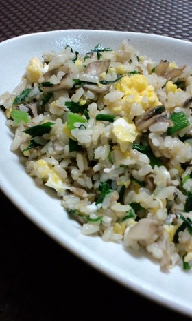 ニラと舞茸のチャーハン✿
