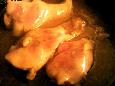 鶏手羽元のスイートチリソースケチャップ煮の写真