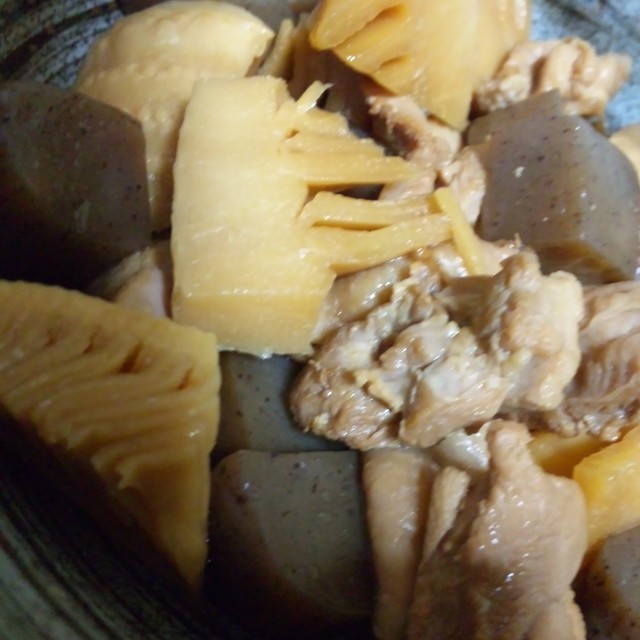 筍と鶏モモ肉とこんにゃくの煮物 レシピ 作り方 By とらさんまま クックパッド 簡単おいしいみんなのレシピが352万品 筍と鶏モモ肉とこんにゃくの煮物 レシピ 作り方 By とらさんまま クックパッド 簡単おいしいみんなのレシピが352万品