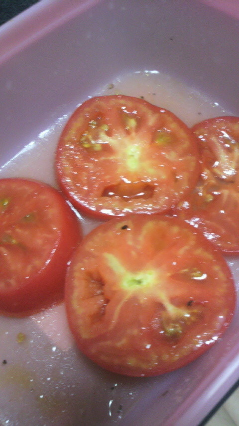 クレイジーソルトでトマトのマリネ♡の画像